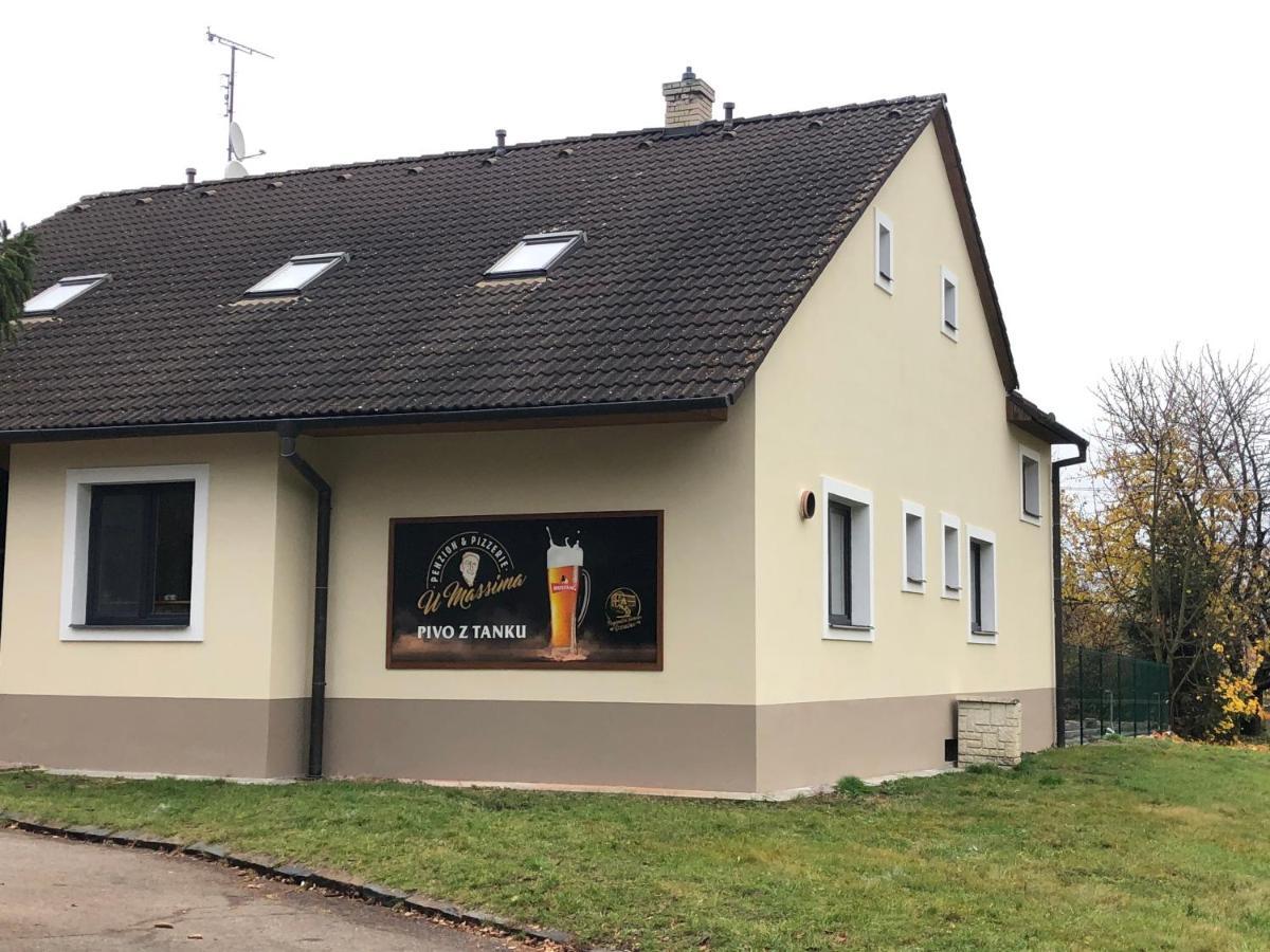 Penzion&Pizzerie U Massima Вишков Экстерьер фото