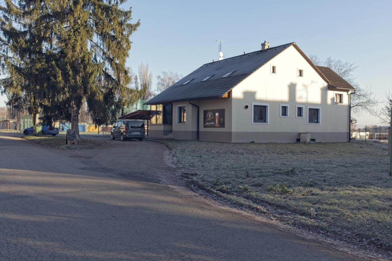 Penzion&Pizzerie U Massima Вишков Экстерьер фото